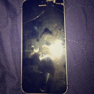 IPhone SE(cricket and ATT)